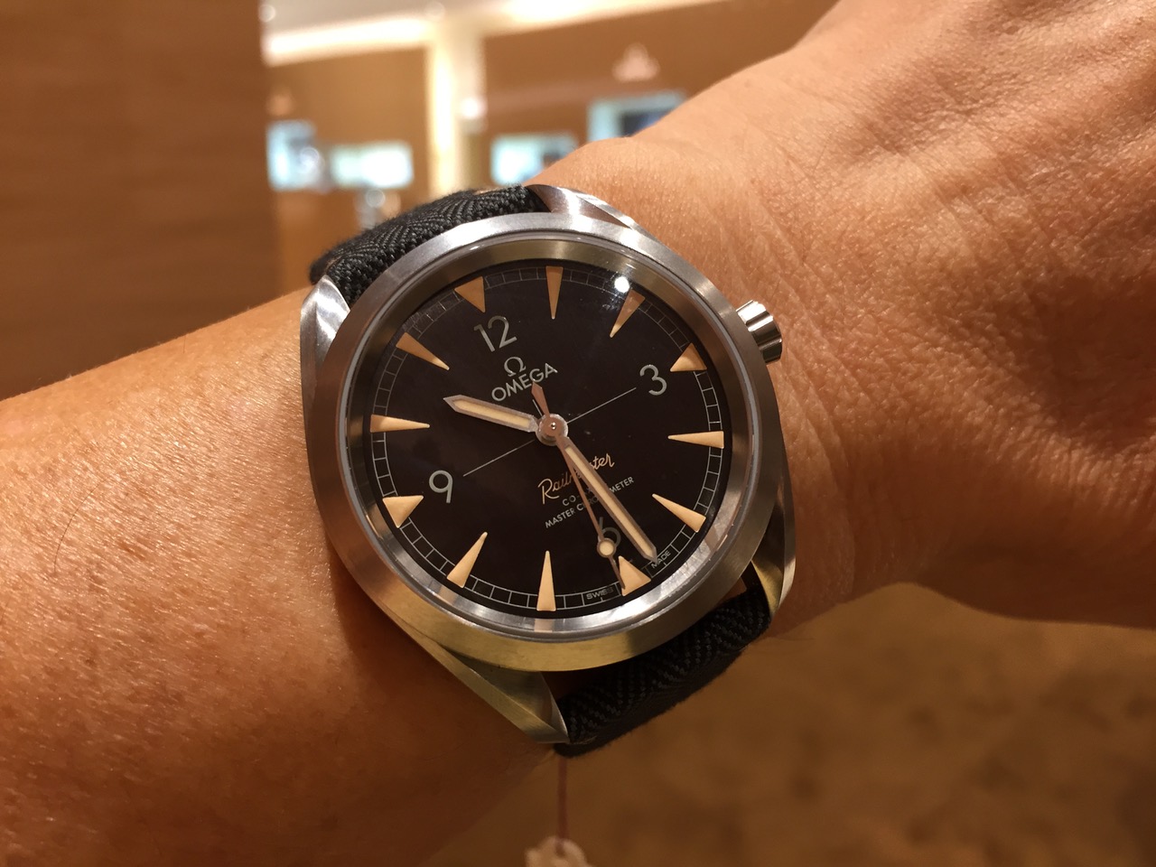 Replica Omega Seamaster Railmaster Co-Axial